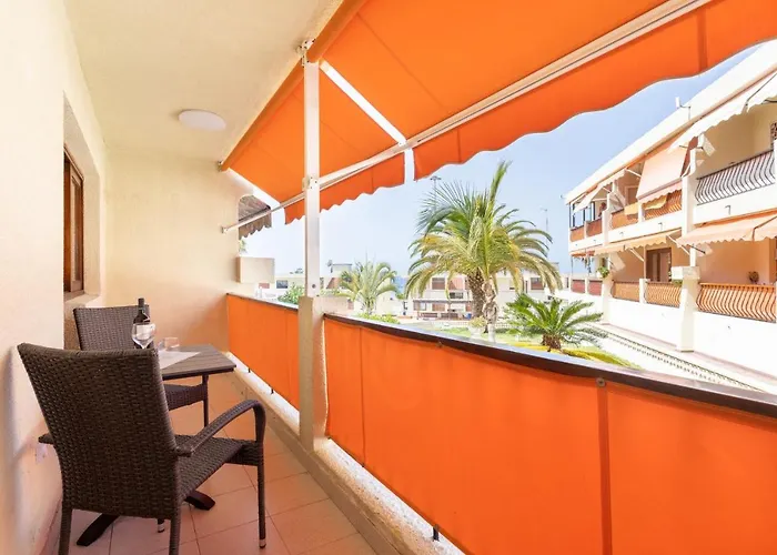 Close To Playa Vistas With Pool And Parking Los Cristianos (Tenerife)