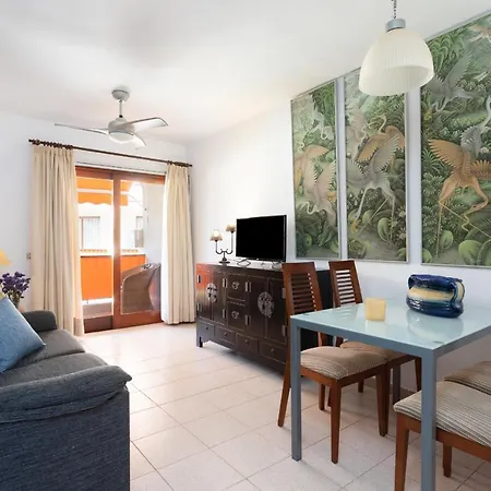 Apartment Close To Playa Vistas With Pool And Parking