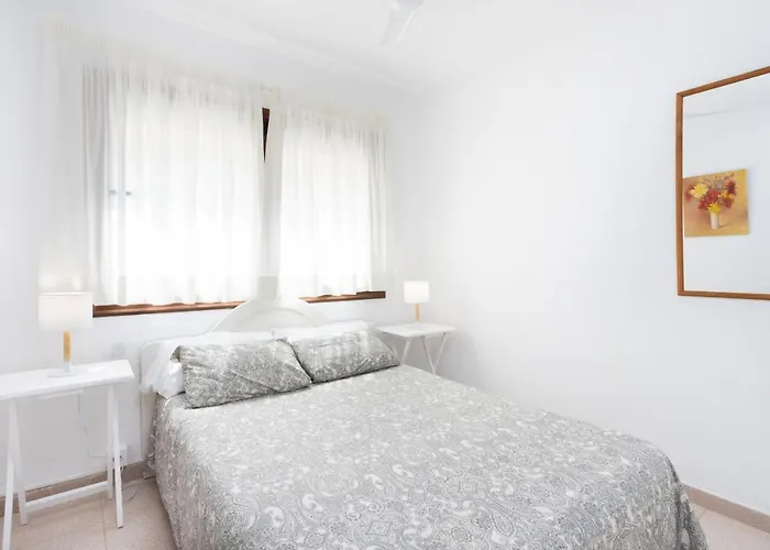 Daire Close To Playa Vistas With Pool And Parking Los Cristianos (Tenerife)