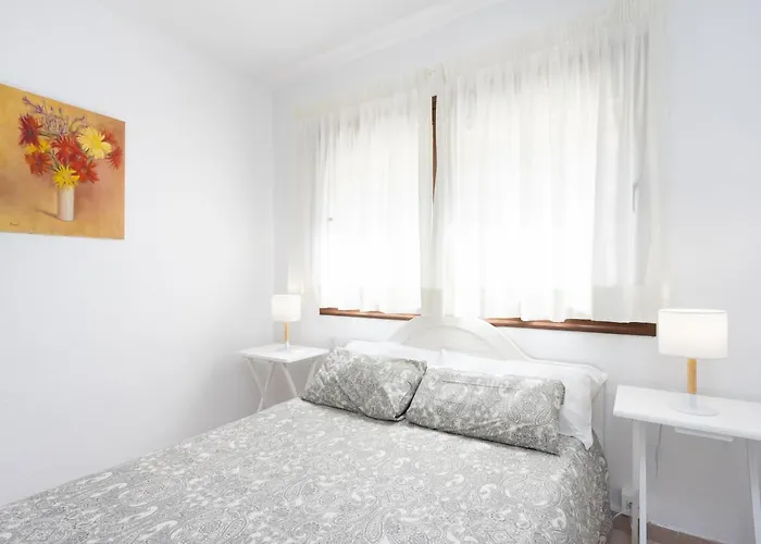 Close To Playa Vistas With Pool And Parking *