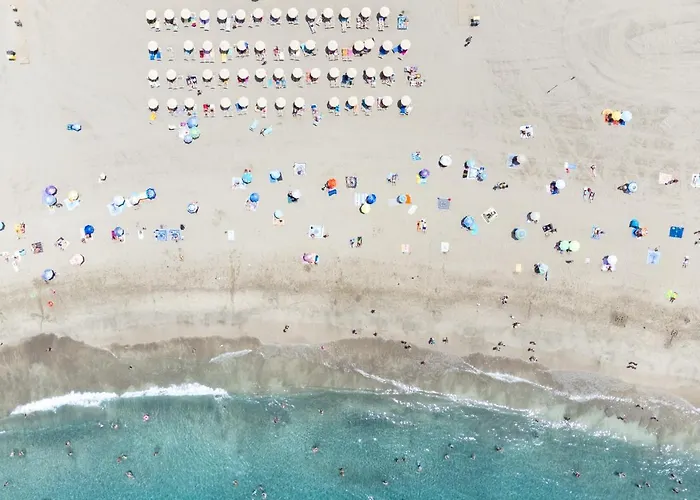 شقة Close To Playa Vistas With Pool And Parking لوس كريستيانوس