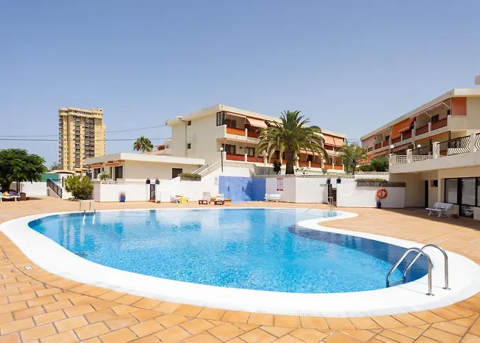 Close To Playa Vistas With Pool And Parking *